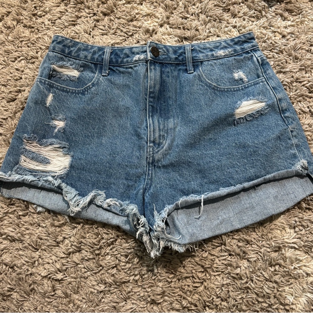Show me your Mumu Distressed Denim Shorts